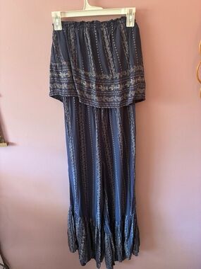 Navy Boho Strapless jumper with Metallic Print and ruffled legs.